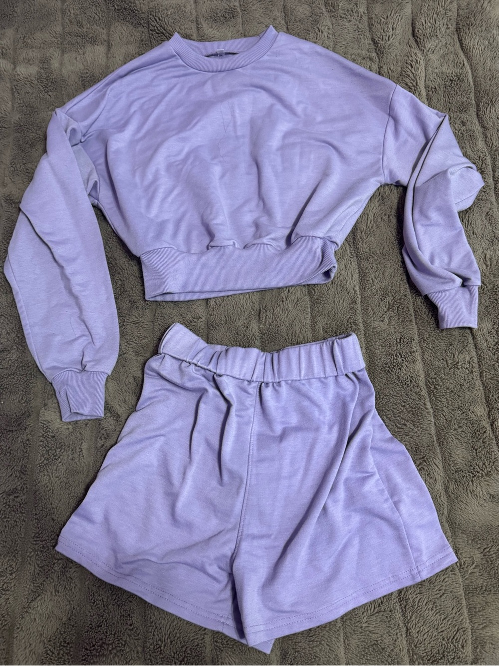 Lilac Girl's Two-Piece Sweatshirt & Shorts Set - Kids Bottoms